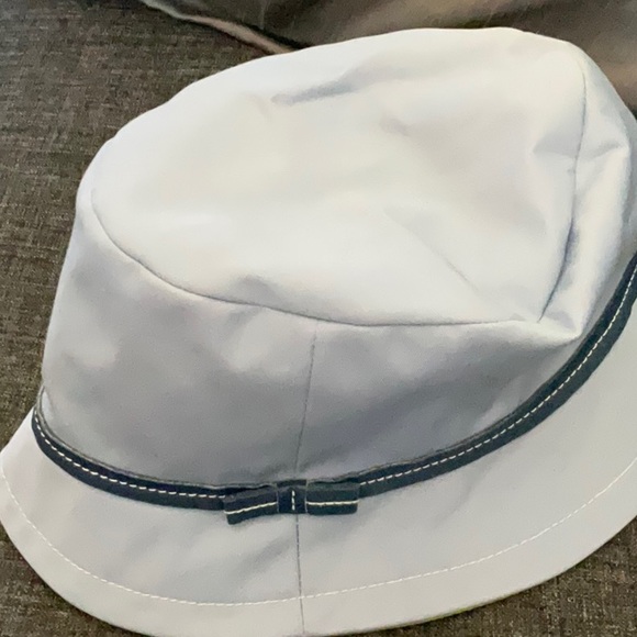 NWT COACH BUCKET HAT light blue cloth with dark blue leather trim small